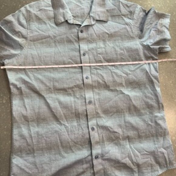 Travis Mathew Light Blue Short-Sleeve Button-Up Shirt – Size XL - Picture 8 of 9